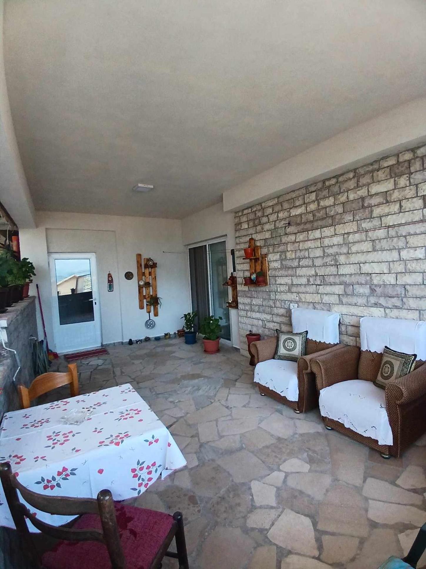 Eniguesthouse Gjirokastër Extérieur photo